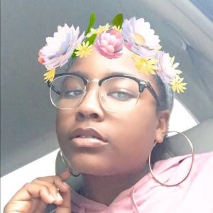 Meet your Posher, Brooke